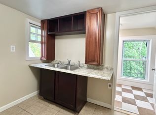 50 Lake St #1-D, Nashua, NH 03060