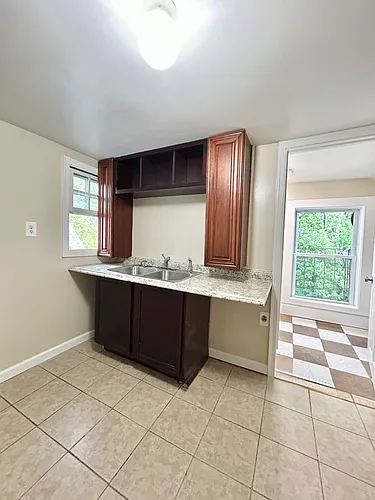 50 Lake St #1-D Photo 1