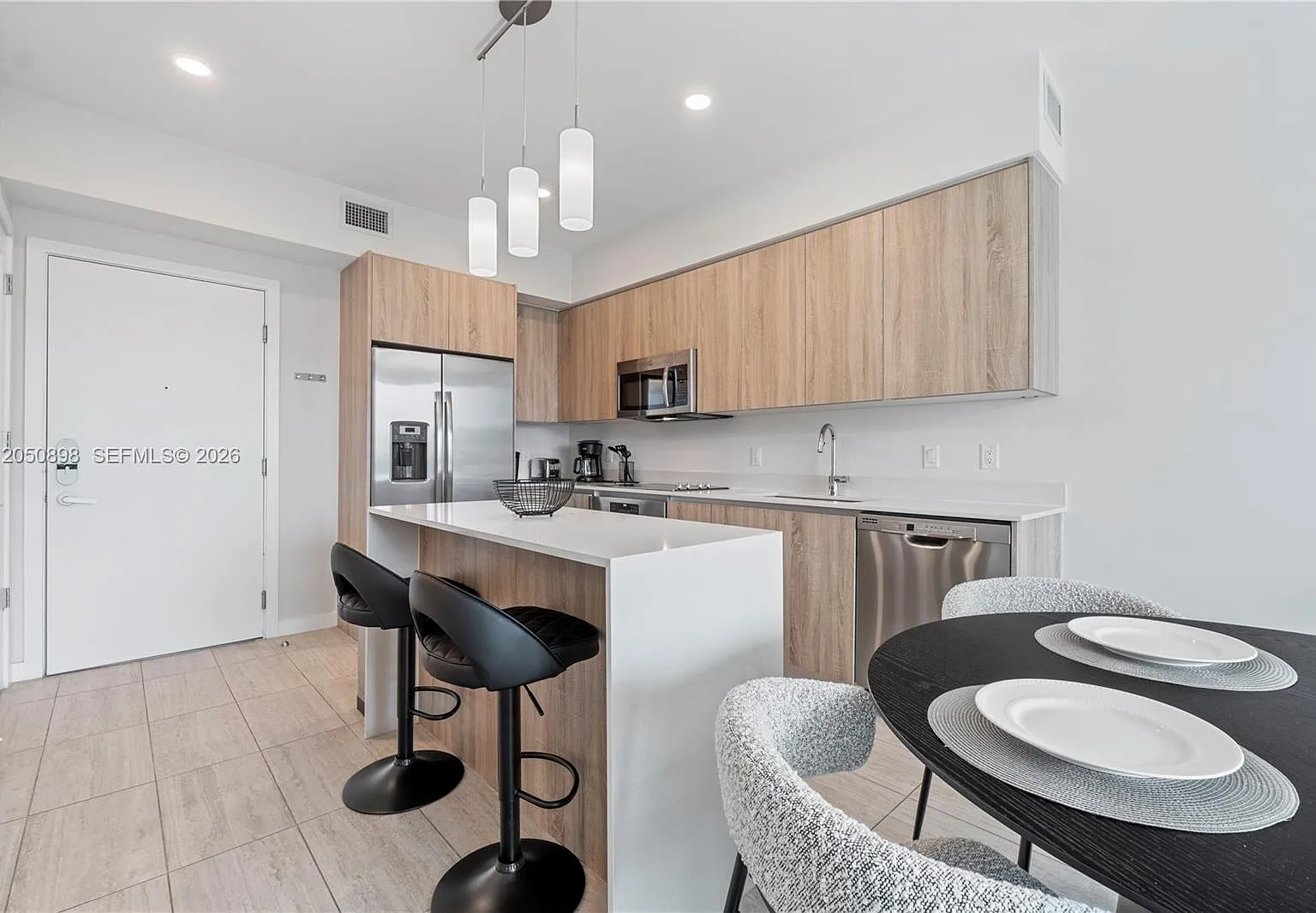 Quadro Condo — Photo 2