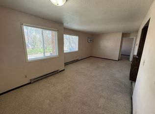 1105 N Main St #6W, Groton, SD 57445