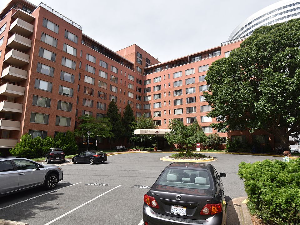 1st image of 1121 Arlington Blvd APT 739