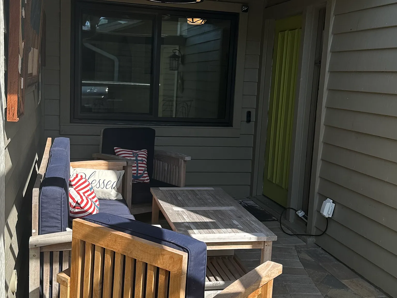 3 bed, 2300 sqft, $3,500 — Photo 4