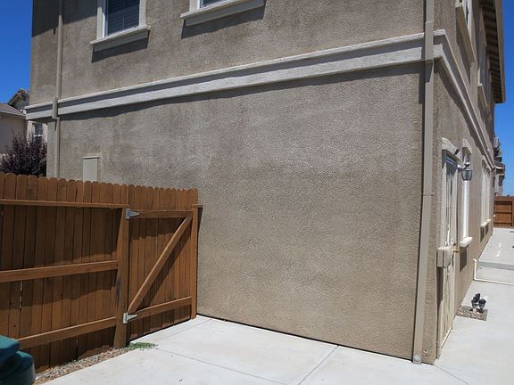 SOUTH PATIO
