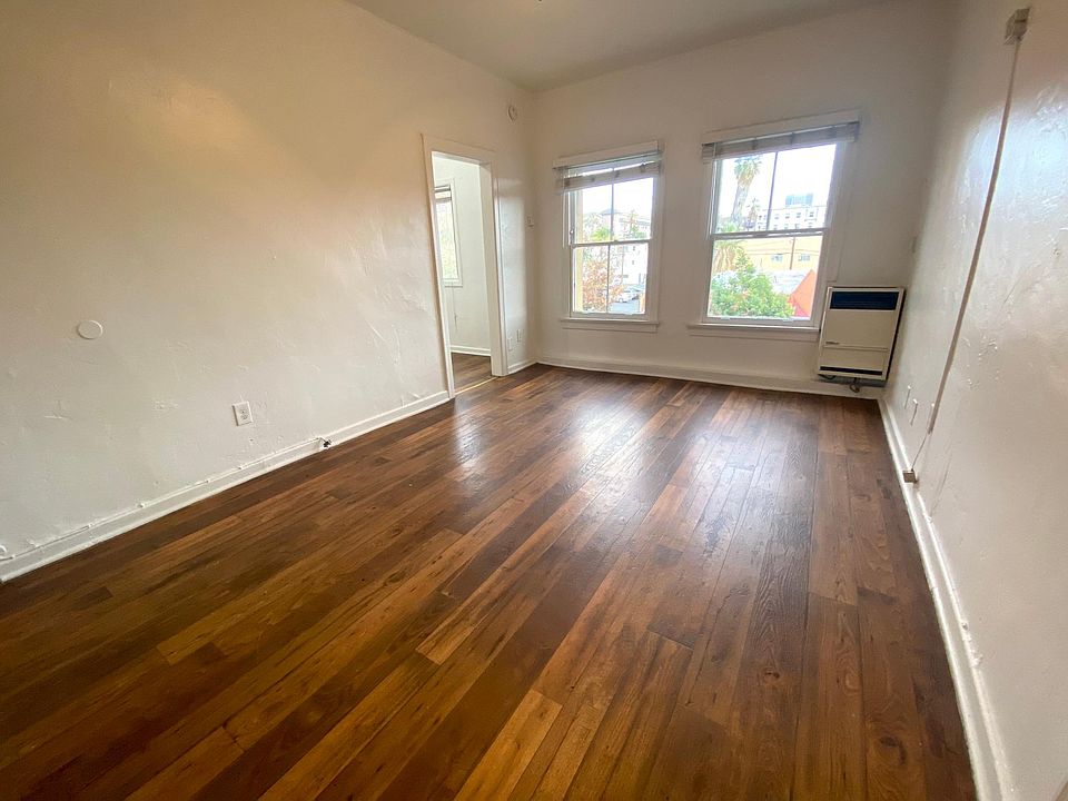 1st image of 359 S Alvarado St #309