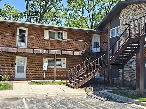 1910 W Hatherleigh Ct Photo 1