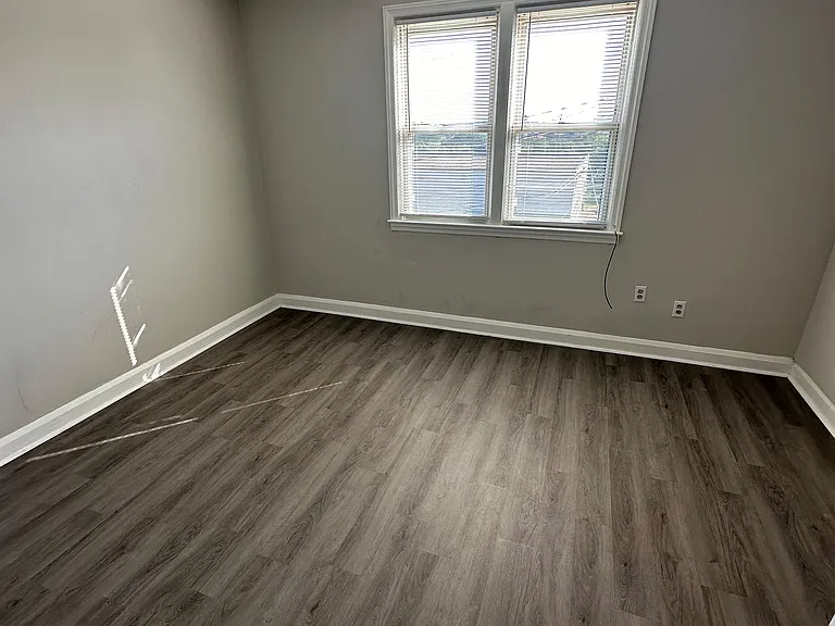 1053 Parksley Ave — Photo 7