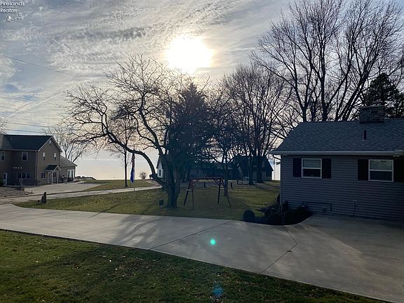 5th image of 11110 Lakeland Dr