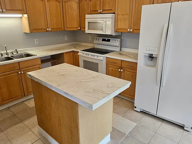 84 Providence St #2 — Photo 10