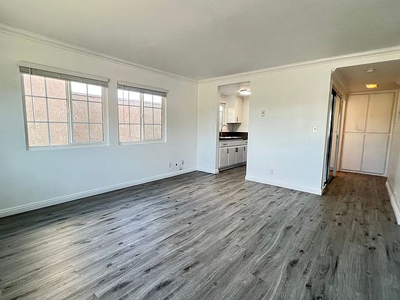 2nd image of 1443 W 7th St APT 7