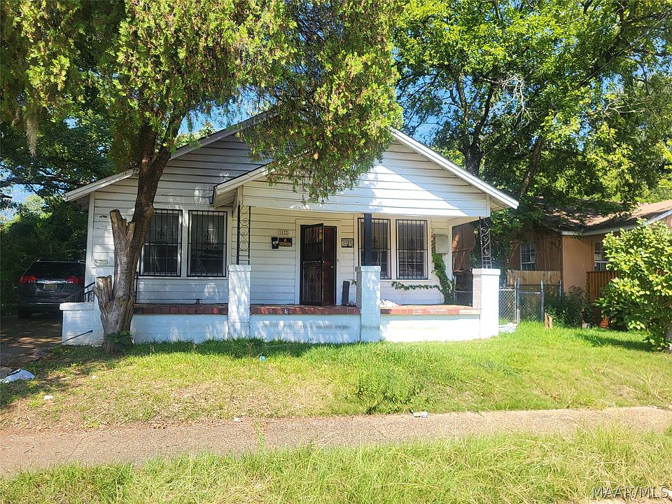 1st image of 1422 S Holt St