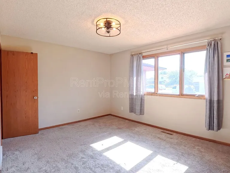 3209 White Elm Ct — Photo 14