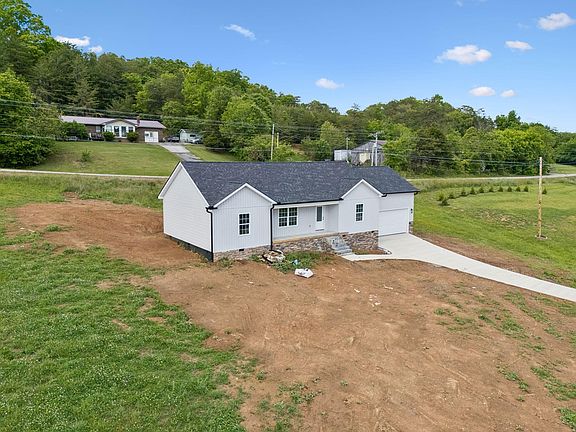 2nd image of 487 Straight Creek Church Rd