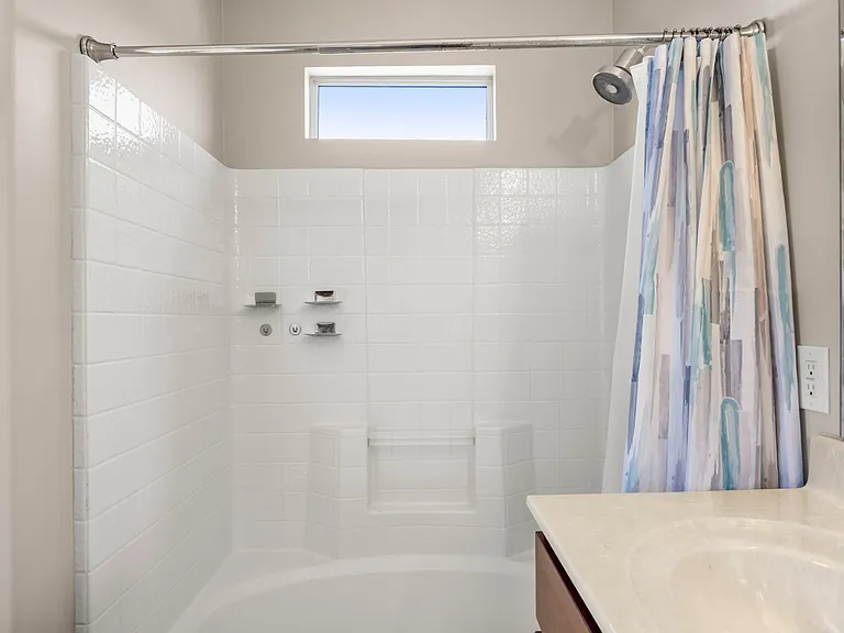 2450 W Glenrosa Ave #9 — Photo 21