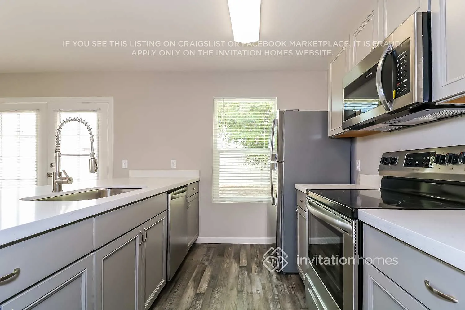 3221 W Irma Lane Phoenix, AZ 85027 — Photo 4