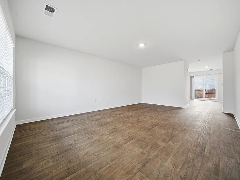 372 Sandbach Rd — Photo 2
