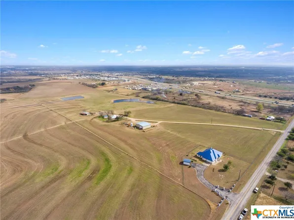 335 & 725 Pioneer Rd, Seguin, TX 78155