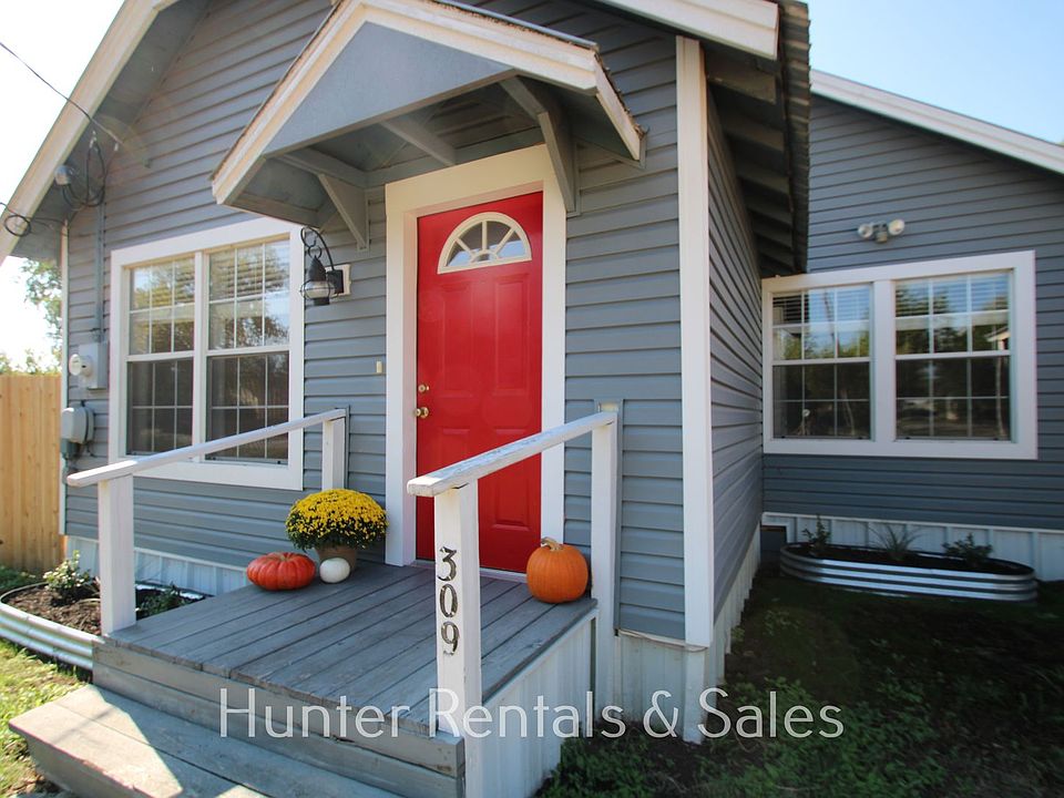 1st image of 309 W Avenue I
