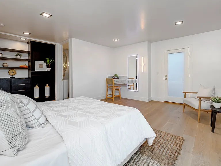 15125 Rayneta Dr — Photo 34