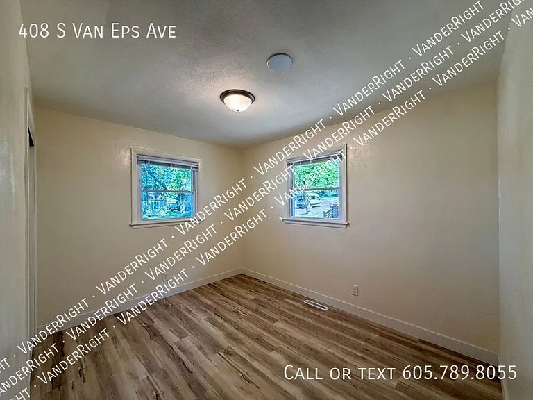 408 S Van Eps Ave — Photo 6