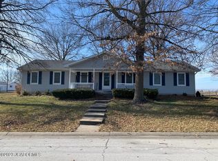 107 Brown Rd, Versailles, MO 65084