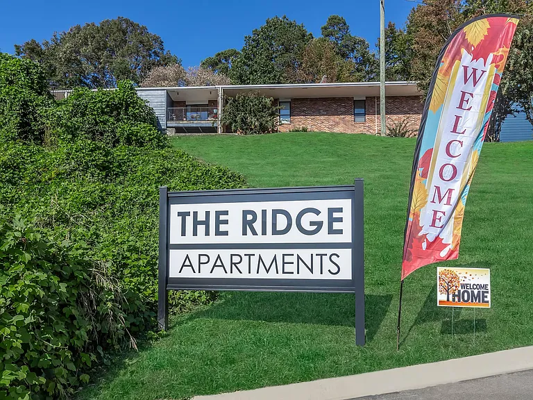 The Ridge Apartments — Photo 8