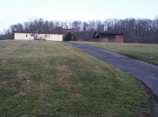 1876 Carroll Creek Rd, Johnson City, TN 37615