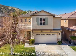 28215 Lorita Ln, Saugus, CA 91350