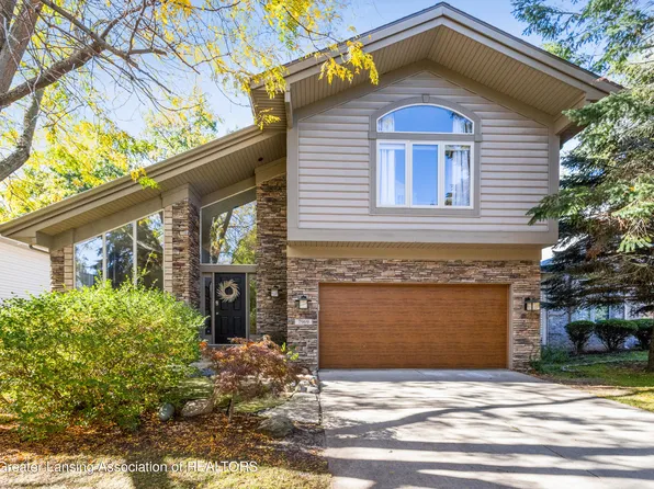 7969 Ashbrook Dr, Haslett, MI 48840