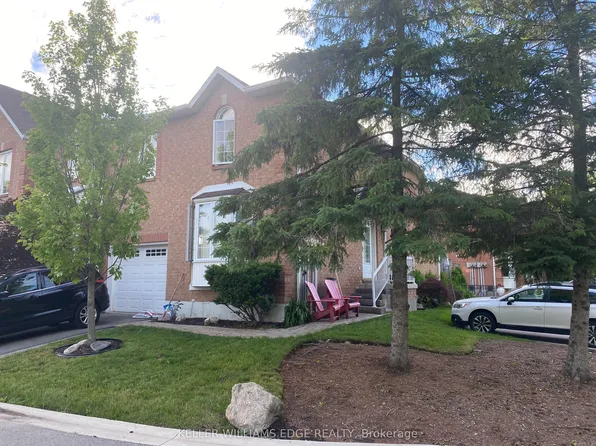 4 Victoria St #16, Hamilton, ON L9H 2B8