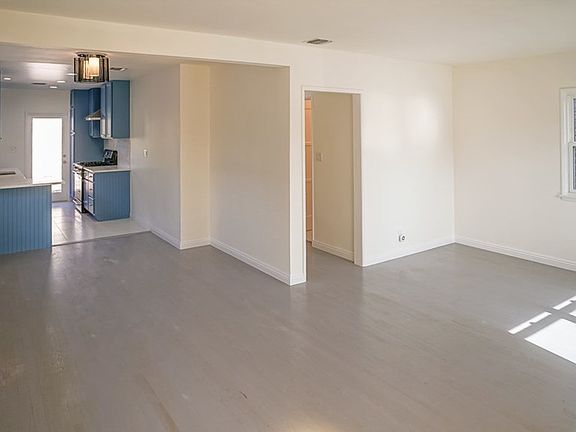 4th image of 1825 W Chandler Blvd