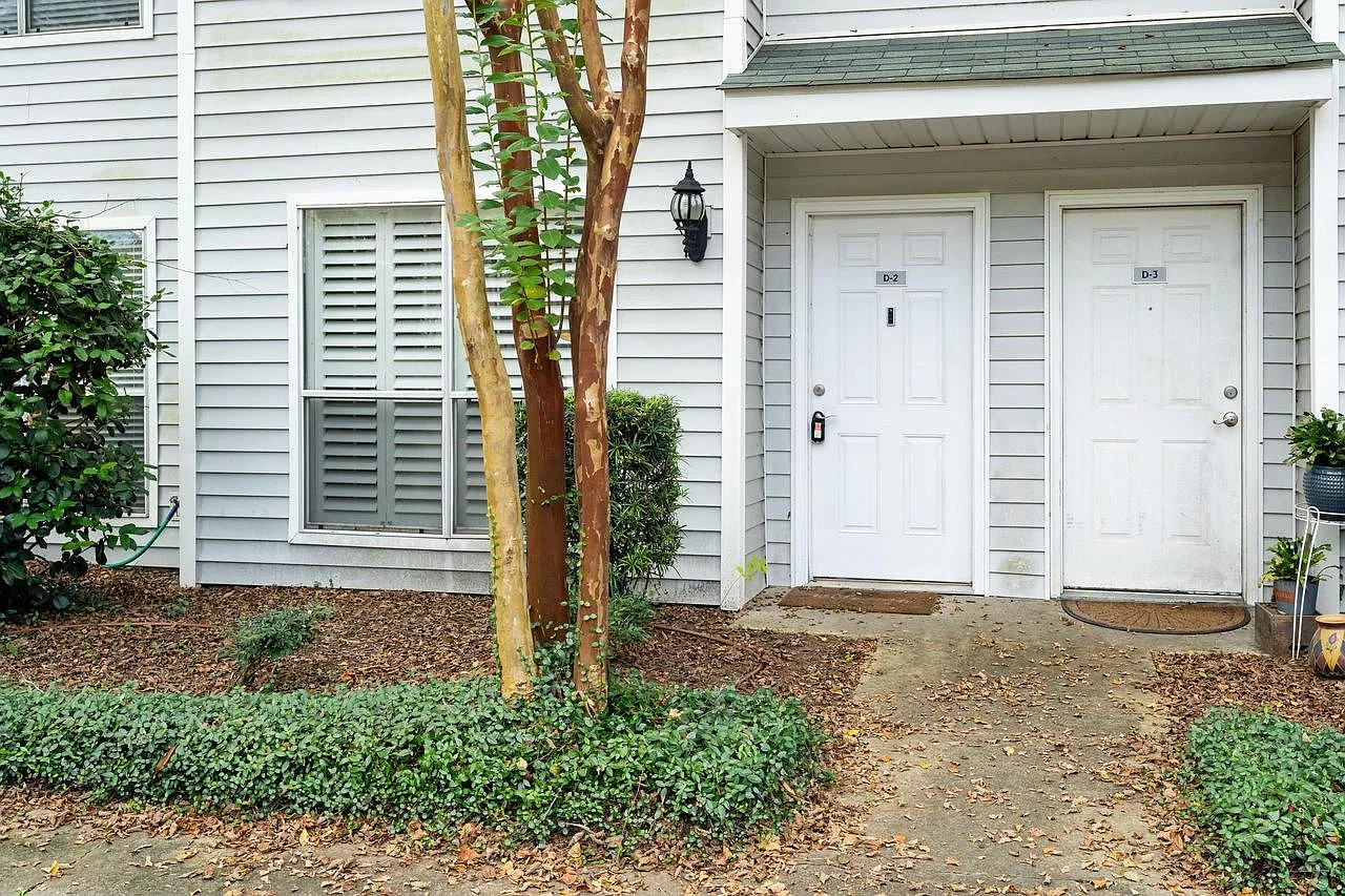254 Howle Ave — Photo 1