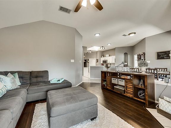 4th image of 5904 Vista Park Ln