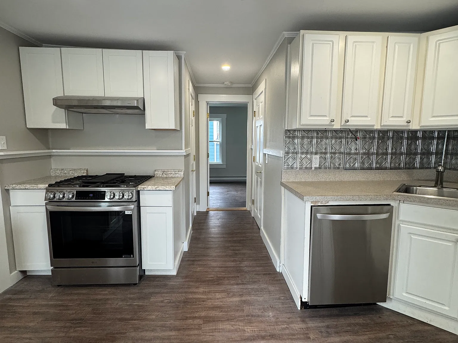 2 bed, 1100 sqft, $1,850 — Photo 1