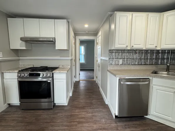 49 Church St #2, Spencer, MA 01562