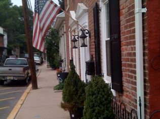 38 Swan St, Lambertville, NJ 08530