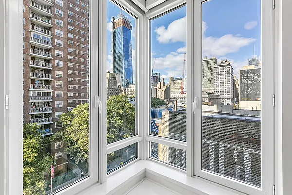 Rented by Compass | media 28