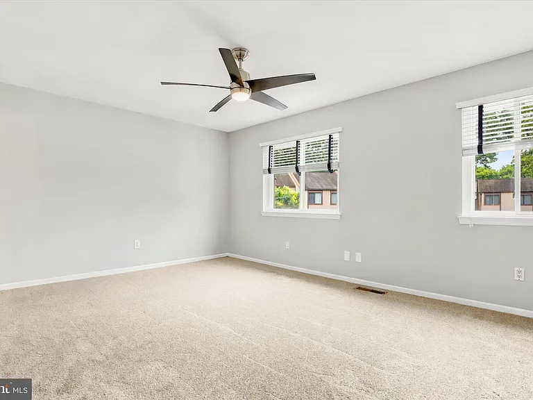 804 Bismark Way — Photo 19