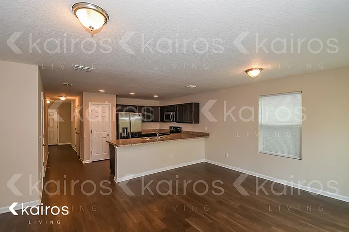 3 bed, 2.5 bath, 1409 sqft, $1,725 — Photo 4