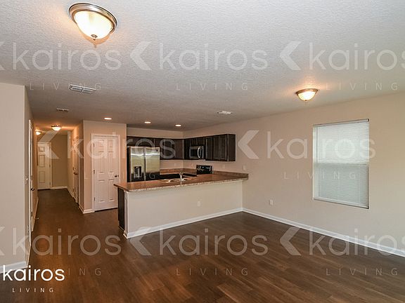 4th image of 1336 Lake Shore Blvd