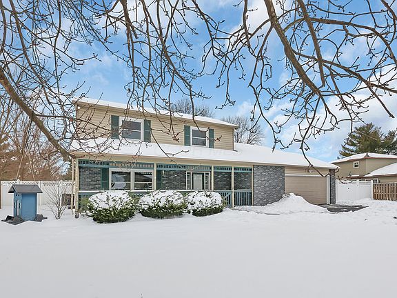2nd image of 9841 Woodsfield Cir S