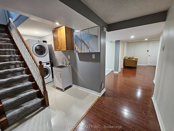 5th image of 854 Darwin Dr #Basement