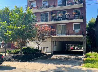 55 Murray St W #204, Hamilton, ON L8L1B4