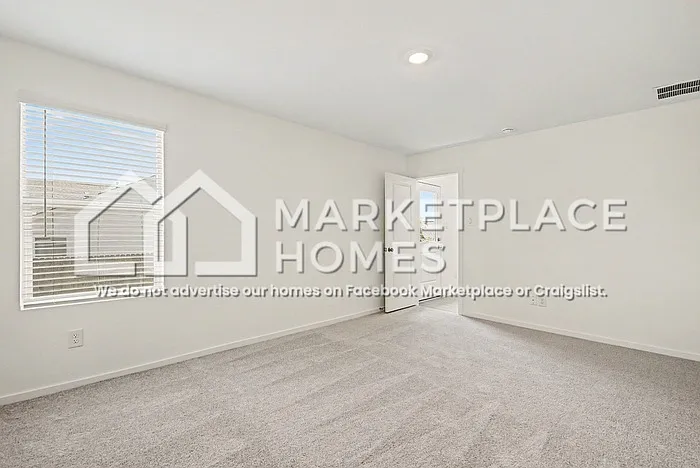10749 Revolver Dr — Photo 12