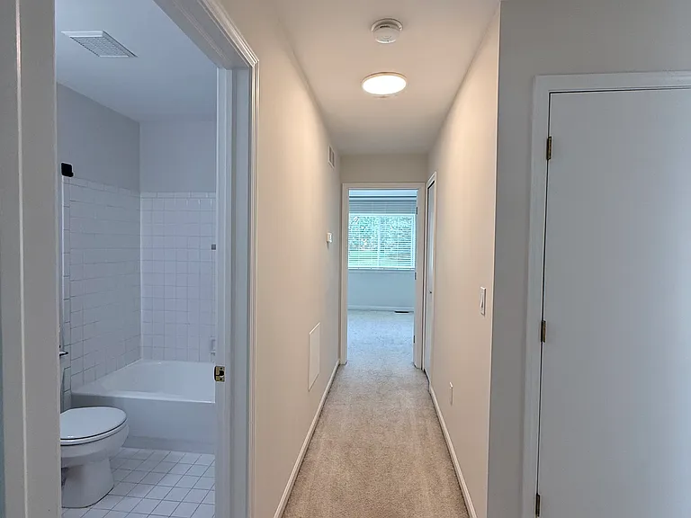 24381 Juliet Dr — Photo 18