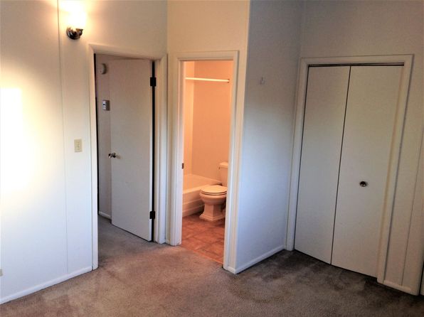 2221 N Ballard Rd #8