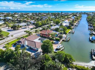 1019 Lindgren Blvd, Sanibel, FL 33957
