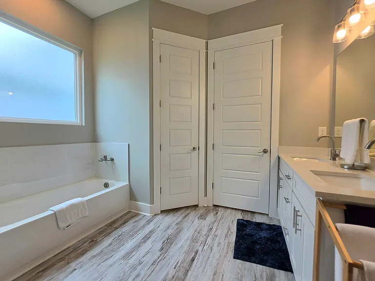 8088 Carmel Cir — Photo 30