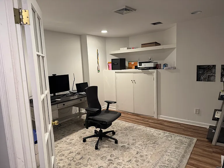5086 Raintree Ct — Photo 18