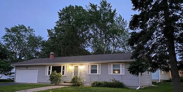 1st image of 2102 Dunwoody Dr