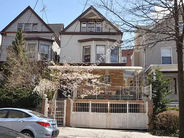 2760 Morris Ave, Bronx, NY 10468